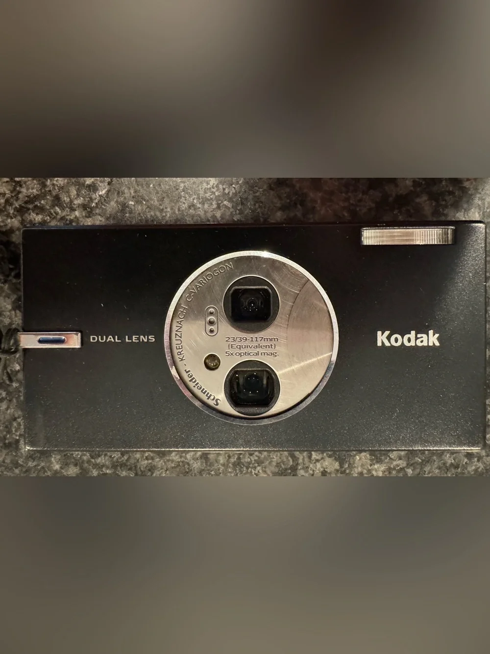 Kodak Easy Share V570 Dual Lens Digital Camera